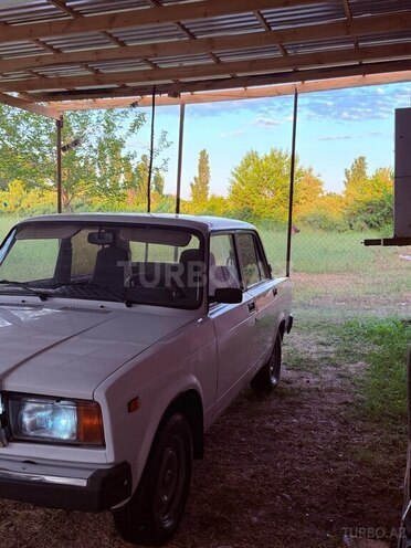 LADA (VAZ) 2107-4