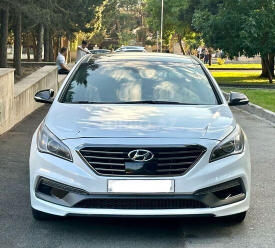 Hyundai Sonata-1
