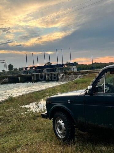 LADA (VAZ) Niva-4