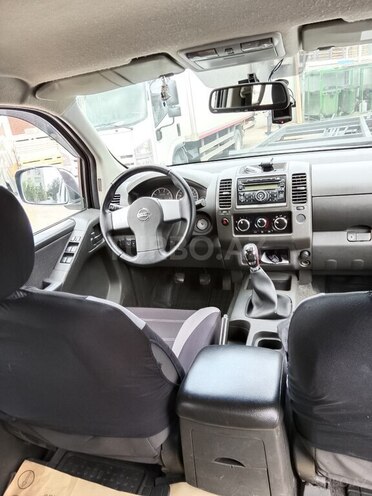 Nissan Navara-7
