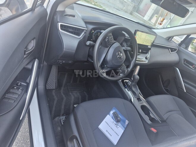 Toyota Corolla Cross-13