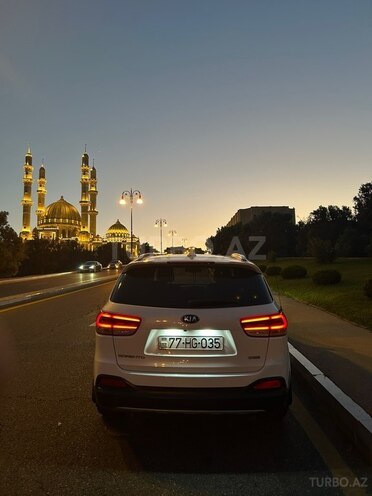 Kia Sorento-3