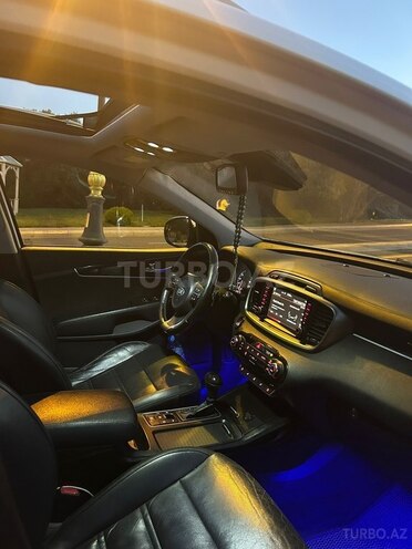 Kia Sorento-7