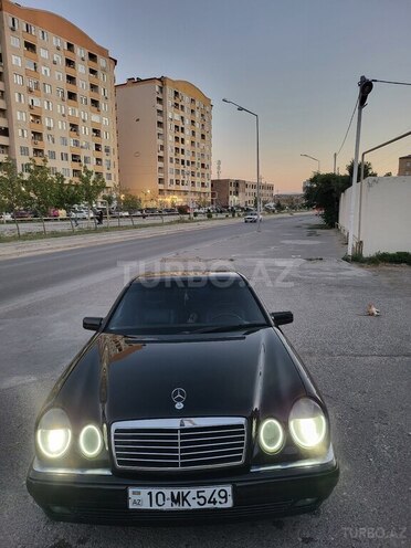 Mercedes E 280-5