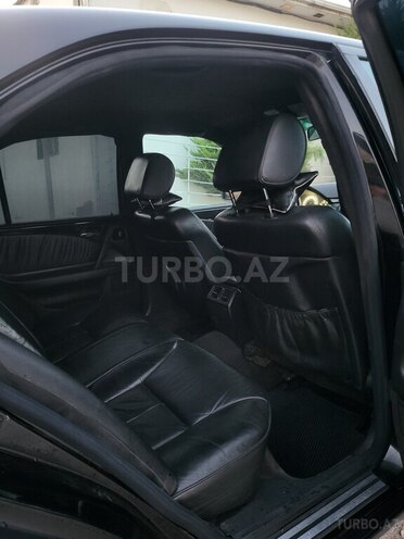 Mercedes E 280-18