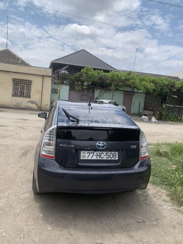 Toyota Prius-4