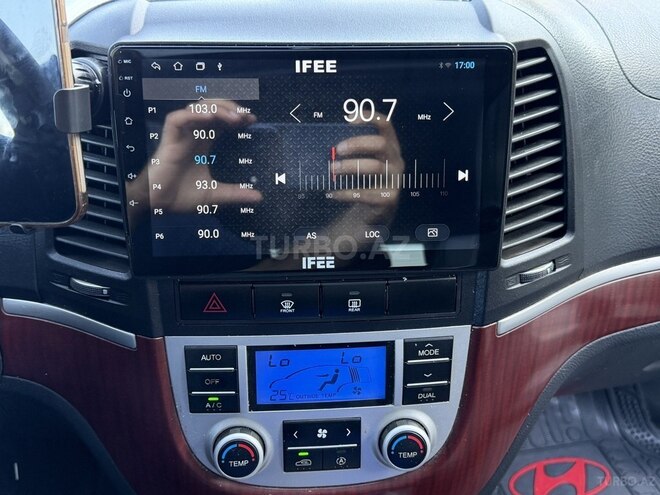Hyundai Santa Fe-14