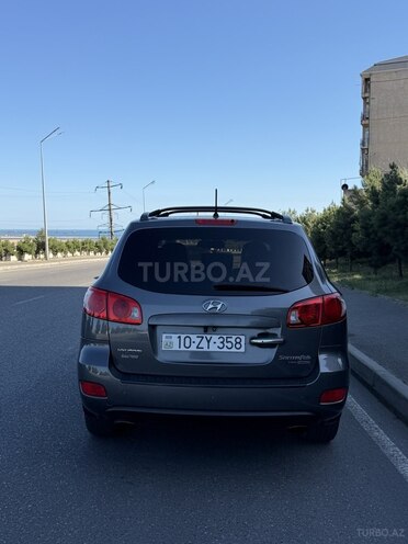Hyundai Santa Fe-5