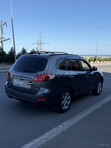 Hyundai Santa Fe-4