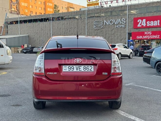Toyota Prius-7
