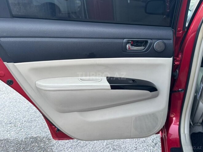 Toyota Prius-14