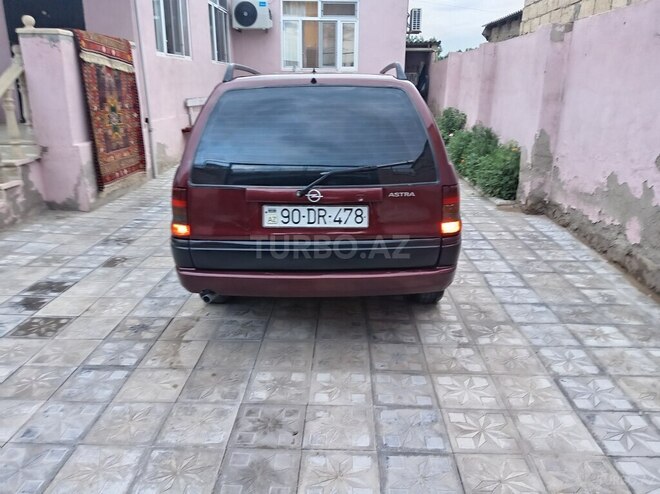 Opel Astra-2