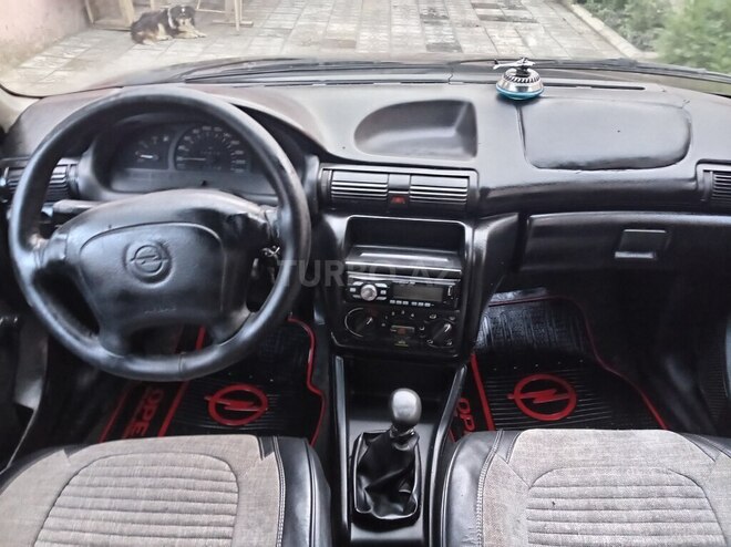 Opel Astra-3
