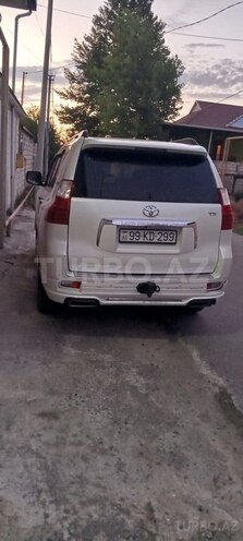 Toyota Land Cruiser Prado-5