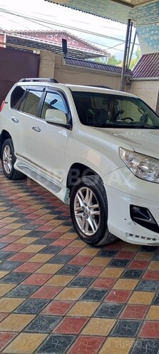 Toyota Land Cruiser Prado-11