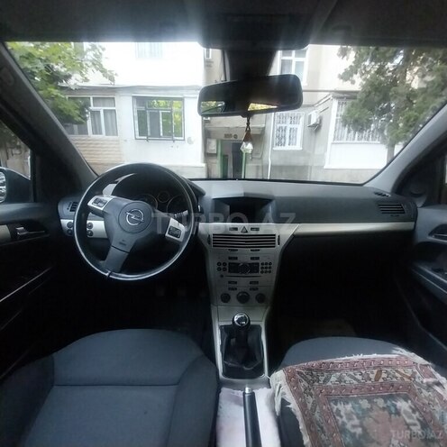 Opel Astra-11