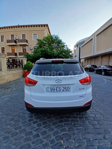 Hyundai ix35-2