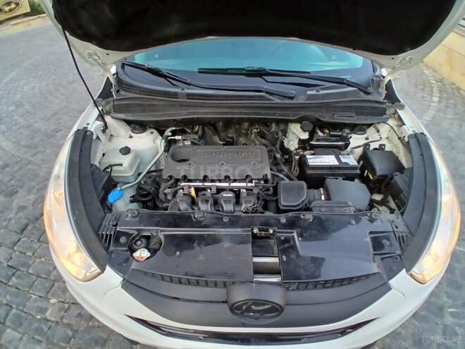 Hyundai ix35-14