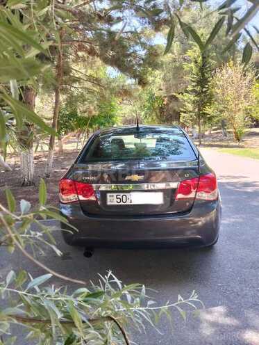 Chevrolet Cruze-2