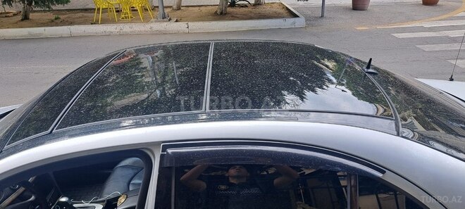 Mercedes E 270-8