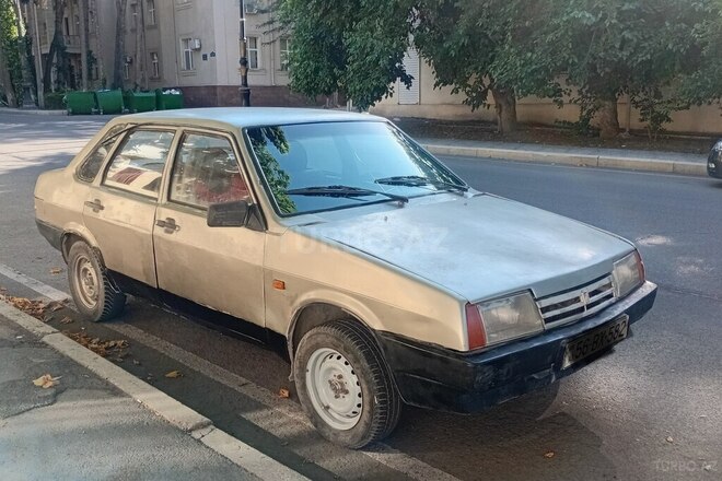LADA (VAZ) 21099-4