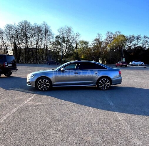 Audi A6-6