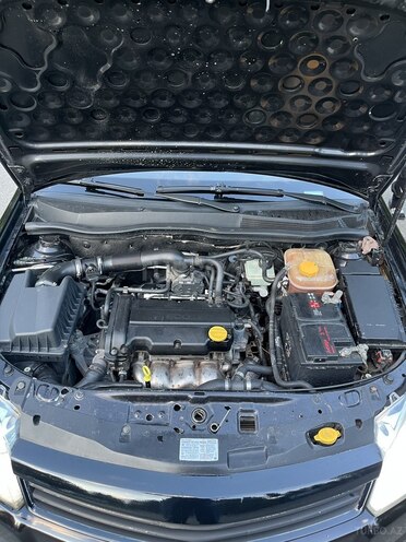 Opel Astra-2