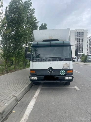 Mercedes Atego 815-1