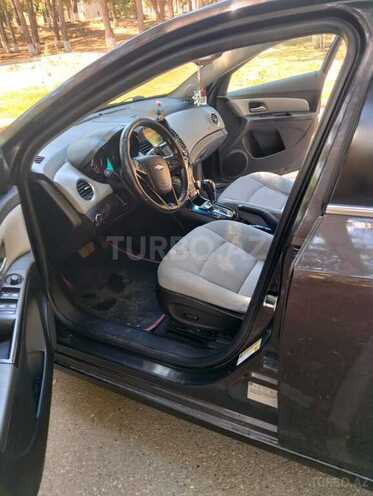 Chevrolet Cruze-13