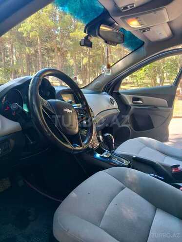 Chevrolet Cruze-14