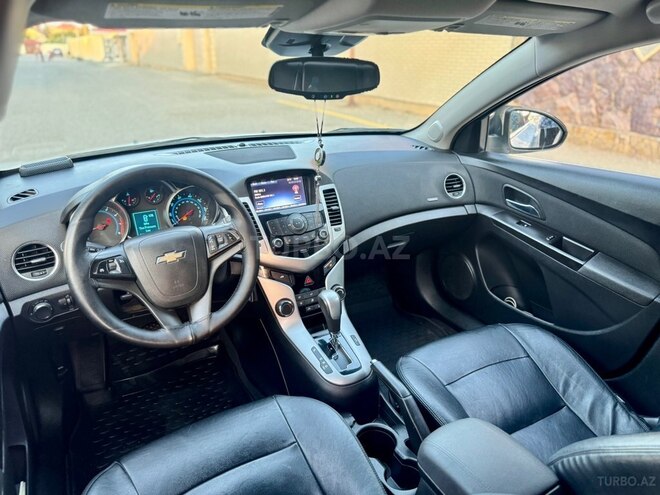 Chevrolet Cruze-15