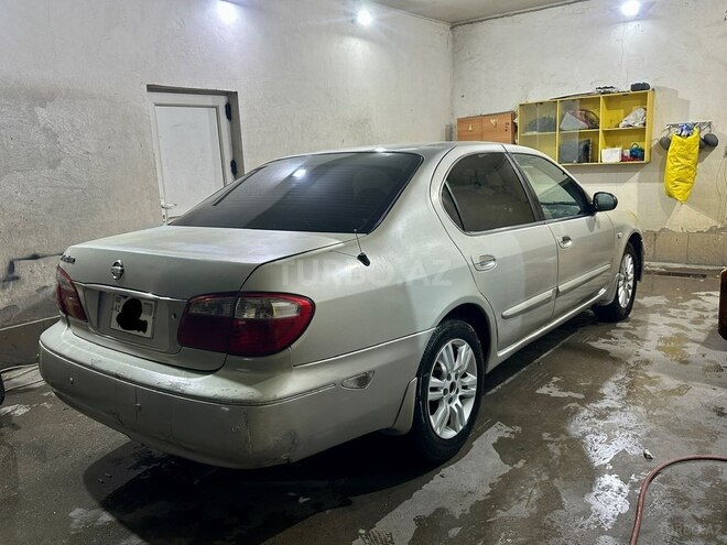 Nissan Maxima-5