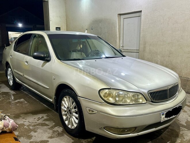 Nissan Maxima-4