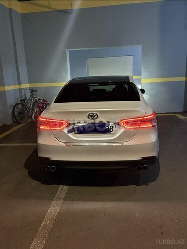 Toyota Camry-2