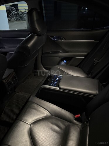 Toyota Camry-9