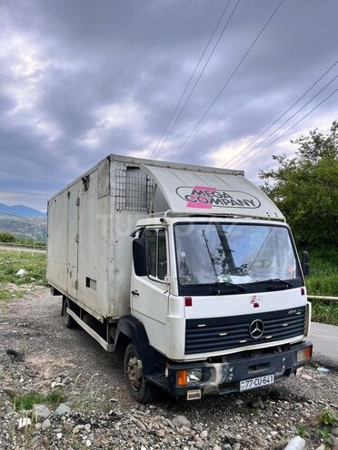 Mercedes Atego 814-6