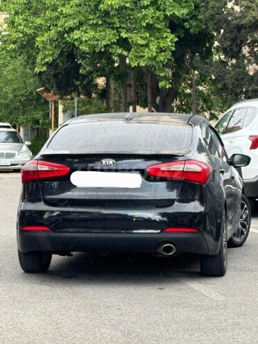 Kia Cerato-5