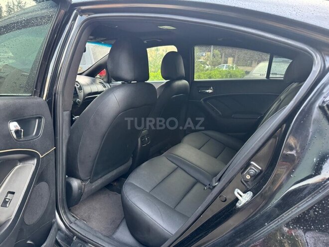 Kia Cerato-10