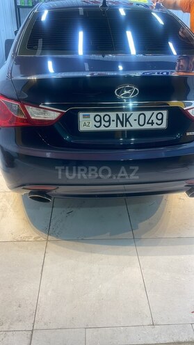 Hyundai Sonata-5