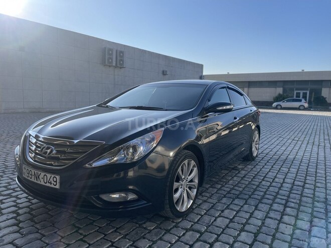 Hyundai Sonata-2
