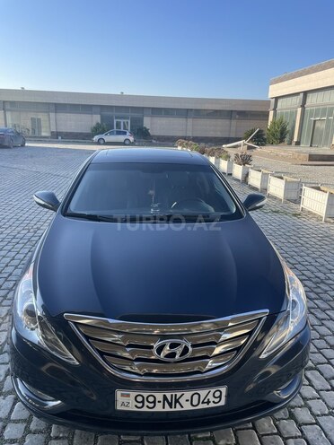 Hyundai Sonata-1