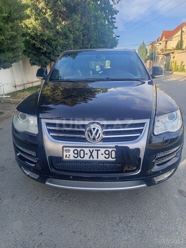 Volkswagen Touareg-1