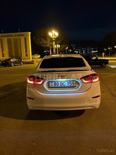 Chevrolet Cruze-2