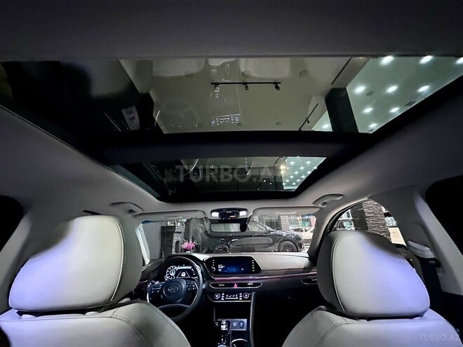 Hyundai Sonata-4