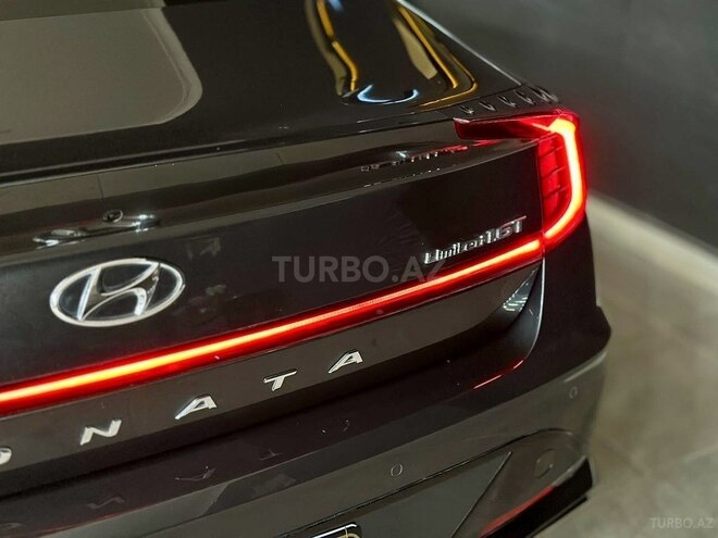 Hyundai Sonata-6