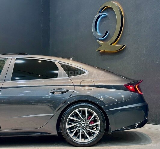 Hyundai Sonata-14