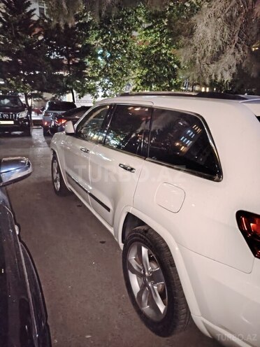 Jeep Grand Cherokee-3