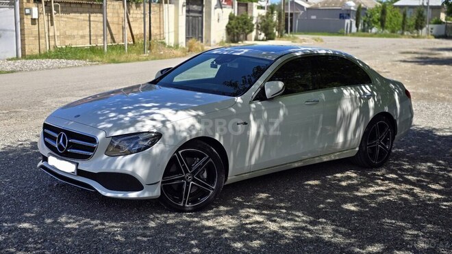 Mercedes E 220 d-1