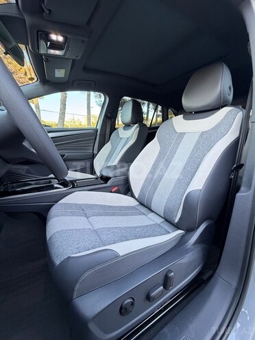 Volkswagen ID.4 Crozz-14