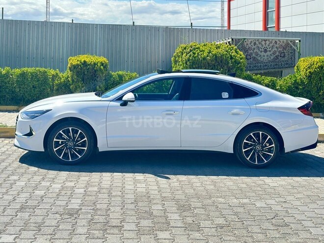 Hyundai Sonata-6